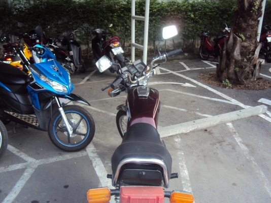 ขายรถยามาฮ่าrxkมีทะเบียนชุดโอนสวยเครื่องดีเดิมๆๆสนใจติดต่อสรกฤข091-8892274