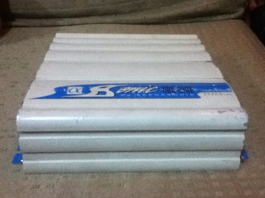 ขายแอมป์ Alphasonic รุ่น HBX-2100 ดูวงจรเสียก่อนธรรมดาที่ไหน ใช้ได้ปกติครับขาย 900.-