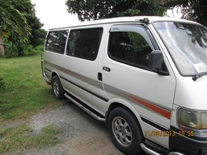 ขายรถตู้ปี97 เครื่อง เกียร์ เฟืองท้าย ดีมาก รถได้บาง เดิมๆ เจ้าของขายเอง