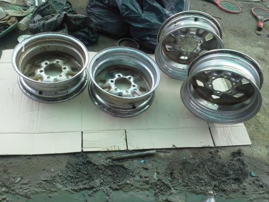 ขายล้อกะทะเหล็กSR5 ขอบ 16 ขายล้อกะทะเหล็กSR5 ขอบ 16