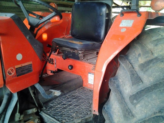 ขายรถไถคูโบต้า M9000 2เพลา มีดันหน้า และผา่น7 มีทะเบียน ทำงาน2662 ชั่วโมง ขายรถไถคูโบต้า M9000 2เพลา มีดันหน้า และผา่น7 มีทะเบียน ทำงาน2662 ชั่วโมง