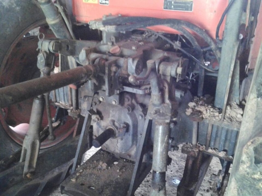 ขายรถไถคูโบต้า M9000 2เพลา มีดันหน้า และผา่น7 มีทะเบียน ทำงาน2662 ชั่วโมง ขายรถไถคูโบต้า M9000 2เพลา มีดันหน้า และผา่น7 มีทะเบียน ทำงาน2662 ชั่วโมง