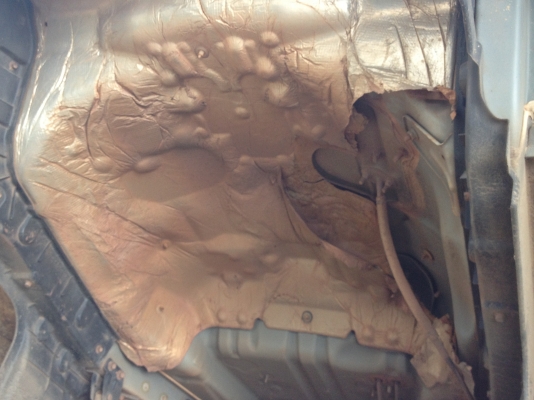 รถฮีโน่ 6 ล้อดั้ม FC4J 150 แรงม้า ปี 48  สนใจติดต่อ 081 - 6079515