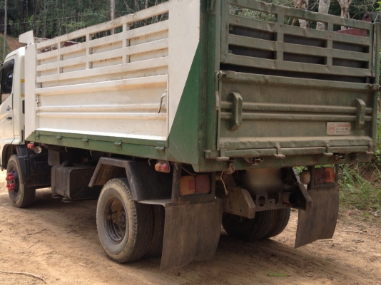 รถฮีโน่ 6 ล้อดั้ม FC4J 150 แรงม้า ปี 48  สนใจติดต่อ 081 - 6079515