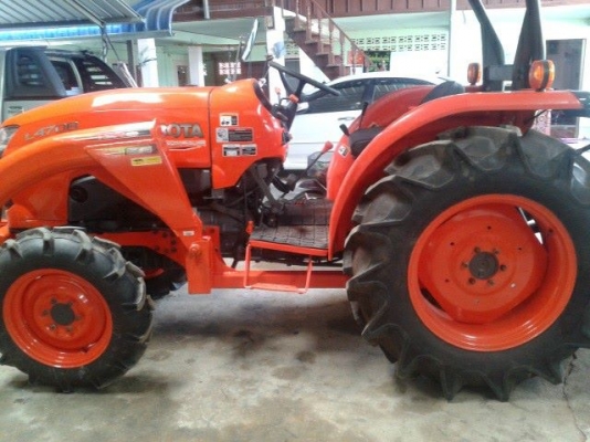 ขายรถไถคูโบต้า L47 มือสอง ไมล์ 4xx ฃั่วโมง ขายรถไถคูโบต้า L47 มือสอง ไมล์ 4xx ฃั่วโมง