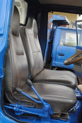 ขายหกล้อหนุ่มทางหลวง จอมพลัง 110 ฝาดำ