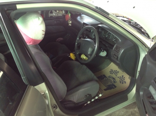 ขายรถเก๋ง toyota corolla 1.6  ปี  2542