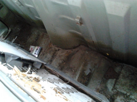 ***ขายแล้วครับขอบคุณ Truck2hand ขายตามสภาพ "ม้ากระโดด 5 ขอ" TOYOTA LN40 วางเครื่องดีเซล 2000 (ลงเล่ม) เครื่องดี ติดง่าย แรงดี แต่แบตเสื่อมครับ ช่วงล่างคัสซีเก็บงานมาดามเสริมบนล่าง สภาพดี กระบะข้างไม่ผุพื้นมีผุนิดหน่อย ยางพอใช้ เปลี่ยนผ้าเบรคให้ใ