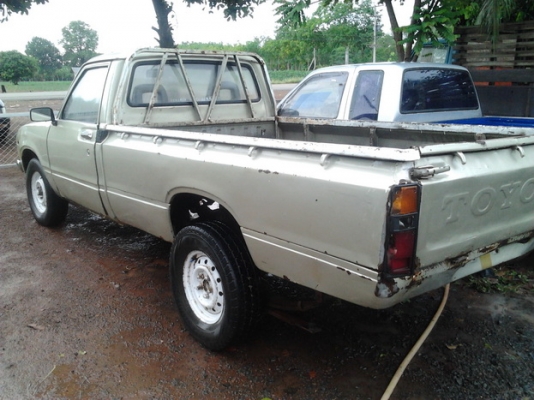 ***ขายแล้วครับขอบคุณ Truck2hand ขายตามสภาพ "ม้ากระโดด 5 ขอ" TOYOTA LN40 วางเครื่องดีเซล 2000 (ลงเล่ม) เครื่องดี ติดง่าย แรงดี แต่แบตเสื่อมครับ ช่วงล่างคัสซีเก็บงานมาดามเสริมบนล่าง สภาพดี กระบะข้างไม่ผุพื้นมีผุนิดหน่อย ยางพอใช้ เปลี่ยนผ้าเบรคให้ใ