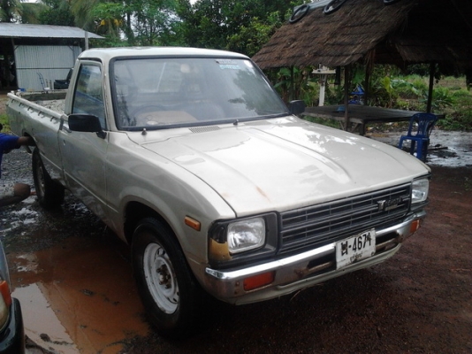 ***ขายแล้วครับขอบคุณ Truck2hand ขายตามสภาพ "ม้ากระโดด 5 ขอ" TOYOTA LN40 วางเครื่องดีเซล 2000 (ลงเล่ม) เครื่องดี ติดง่าย แรงดี แต่แบตเสื่อมครับ ช่วงล่างคัสซีเก็บงานมาดามเสริมบนล่าง สภาพดี กระบะข้างไม่ผุพื้นมีผุนิดหน่อย ยางพอใช้ เปลี่ยนผ้าเบรคให้ใ