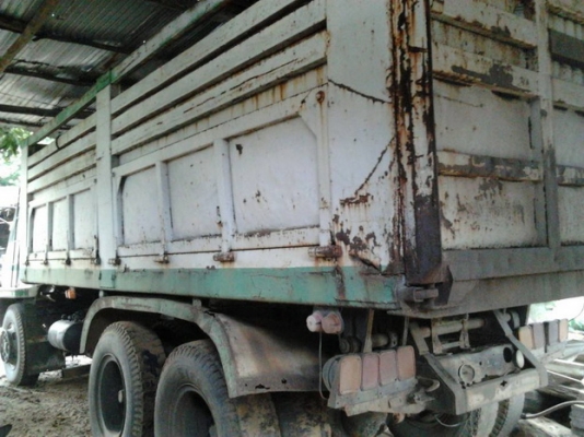 ***ขายแล้วครับขอบคุณ Truck2hand **ปรับราคา ขาย10ล้อเพลาเดียวดั๊ม เครื่องใหญ่ๆช่วงล่างบึ้้มๆ ISUZU JCM วางเครื่อง6BGส้ม 175เทอโบอินเตอร์ แรง อึด ประหยัด ช่วงล่างใหญ่เพลาเดียวของ200หมวกเจ็ก คานหน้า 240 คัสซีดี มีบวมซับในช่วงหลังบ้าง(ตามรูป)เสริมเหล็กบนหนาแข