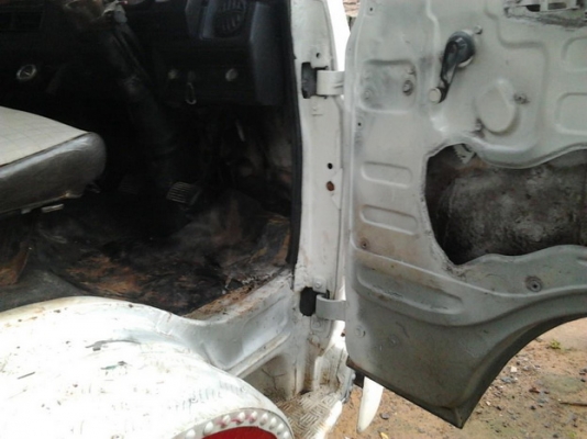 ***ขายแล้วครับขอบคุณ Truck2hand **ปรับราคา ขาย10ล้อเพลาเดียวดั๊ม เครื่องใหญ่ๆช่วงล่างบึ้้มๆ ISUZU JCM วางเครื่อง6BGส้ม 175เทอโบอินเตอร์ แรง อึด ประหยัด ช่วงล่างใหญ่เพลาเดียวของ200หมวกเจ็ก คานหน้า 240 คัสซีดี มีบวมซับในช่วงหลังบ้าง(ตามรูป)เสริมเหล็กบนหนาแข