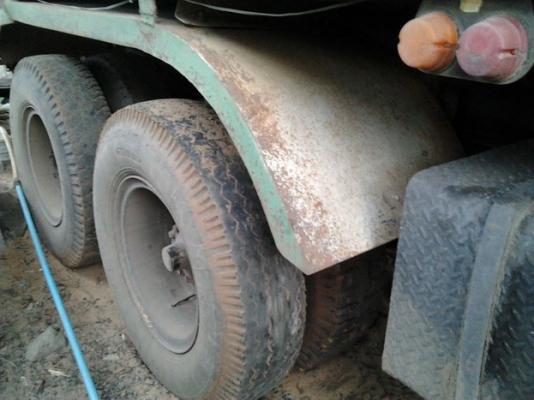 ***ขายแล้วครับขอบคุณ Truck2hand **ปรับราคา ขาย10ล้อเพลาเดียวดั๊ม เครื่องใหญ่ๆช่วงล่างบึ้้มๆ ISUZU JCM วางเครื่อง6BGส้ม 175เทอโบอินเตอร์ แรง อึด ประหยัด ช่วงล่างใหญ่เพลาเดียวของ200หมวกเจ็ก คานหน้า 240 คัสซีดี มีบวมซับในช่วงหลังบ้าง(ตามรูป)เสริมเหล็กบนหนาแข