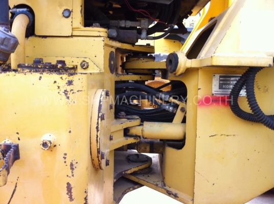 ขายถูกรถตักล้อยาง ติดงายกฟอร์คลิฟต์ เปลี่ยนเป็นบุ้งกี๋ได้ WA180-1 ยี่ห้อ KOMATSU สภาพสวย รถเก่านอก ไม่เคยใช้งานในไทย
