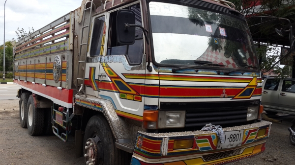 มิตซูบิชิ 220 หลงเทอร์โบ  ดั้ม กระบะเนียม