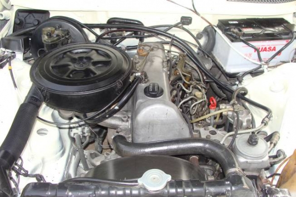 ลดราคาขาย BENZ 240D สีทำมาใหม่เอี่ยม เครื่องเดิมดีเซล รถไม่มีผุ ลดราคาขาย BENZ 240D สีทำมาใหม่เอี่ยม เครื่องเดิมดีเซล รถไม่มีผุ