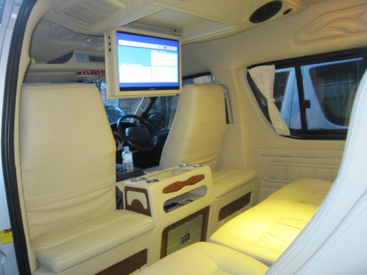 รถตู้ commuter ปี2011 เจ้าของขายเอง สภาพรถOK