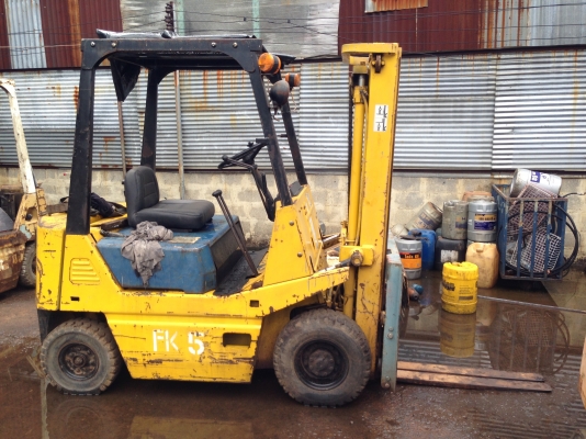 ขายรถโฟล์คลิฟ TCM เครื่องเบนซิล ยกสูง 3 เมตร ขนาด 1.5 ตัน