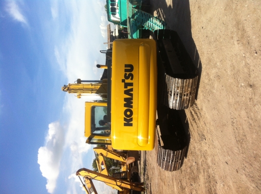 ขายรรถแมคโครPC120-6 สภาพพร้อมใช้ เอกสารเล่มทะเบียน สนใจติดต่อบอย 085-156-2314