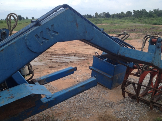 ขายเครื่องคีบอ้อยของ K.K ใช้งานแค่1ฤดูกาล สภาพเหมือนใหม่