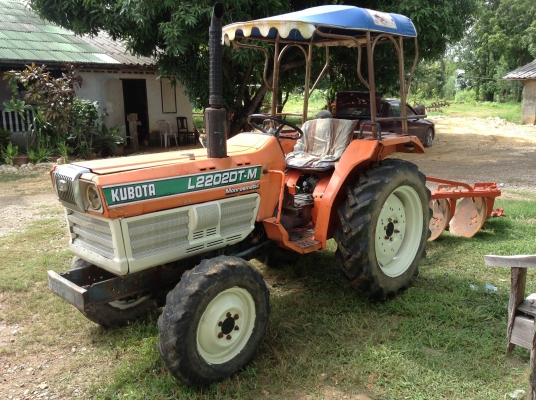 ขายครับ Kubota L2202 DT-M 4WD ขายครับ Kubota L2202 DT-M 4WD