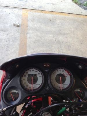 ขาย cbr 150 R. ดำแดง ราคา25000รถสวยเครื่องแน่นๆครับ สนใจติดต่อ 091-8190386. ต่อรองได้นิดๆ