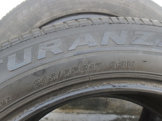 ยาง BRIDGESTONE 215/55R17 ปี11 สวยๆ 4 เส้น ราคา 3300 บาท ยาง BRIDGESTONE 215/55R17 ปี11 สวยๆ 4 เส้น ราคา 3300 บาท