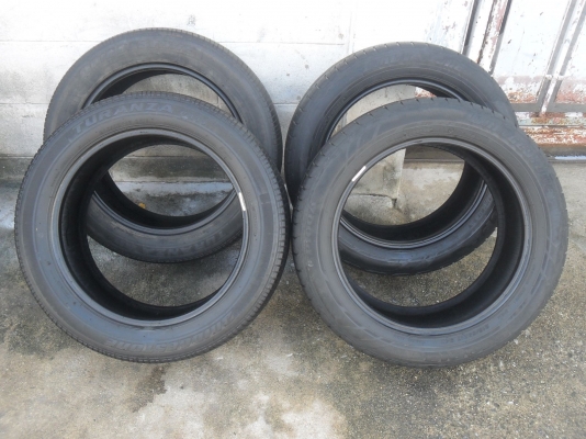 ยาง BRIDGESTONE 215/55R17 ปี11 สวยๆ 4 เส้น ราคา 3300 บาท