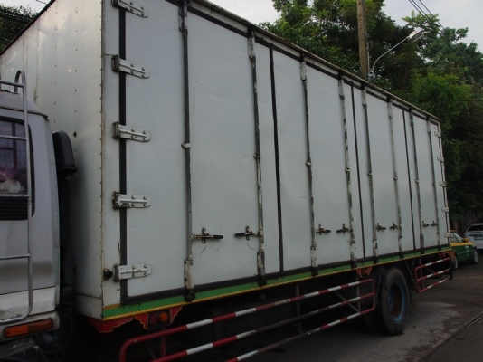 @@__รถหกล้อตู้แห้ง10บาน ISUZU FTR33PT 210 HP ยาว 7.2 M_ไม่มีเสากลาง_@@