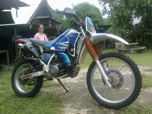 ธารนนทบุรี//ขายรถวิบาก yamaha 200cc สวยๆค่ะ ราคา37,000บาท มีอินวอยท์ค่ะ