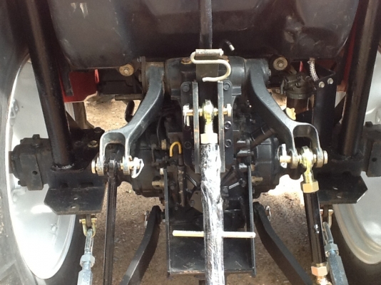 ยันร์ม่า EF453 T 4 WD สภาพดี สวยมากๆครับทำงาน 873 ชั่วโมง พร้อมใช้งาน