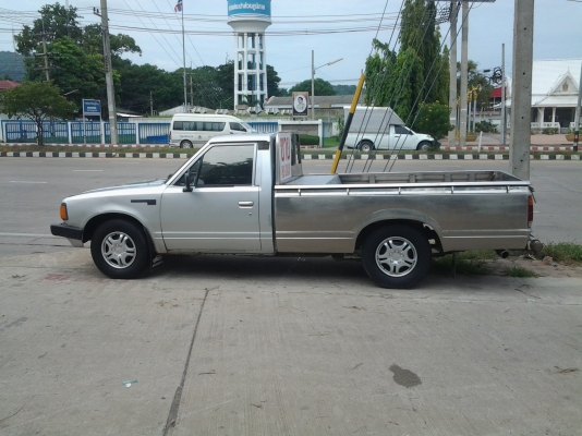 ขายรถกะบะคลาสสิค datsun 5 ขอ 5 เกียร์ ทำเครื่องใหม่ ขายรถกะบะคลาสสิค datsun 5 ขอ 5 เกียร์ ทำเครื่องใหม่