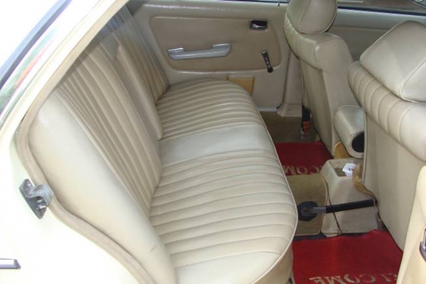 ลดราคาขาย BENZ 240D สีทำมาใหม่เอี่ยม เครื่องเดิมดีเซล รถไม่มีผุ ลดราคาขาย BENZ 240D สีทำมาใหม่เอี่ยม เครื่องเดิมดีเซล รถไม่มีผุ