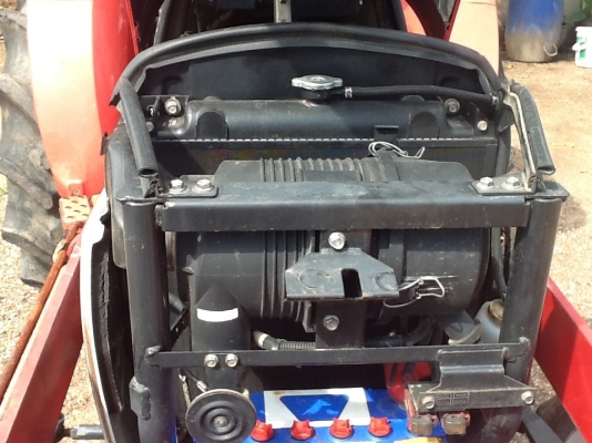 ยันร์ม่า EF453T 4 WD 2 เพลา พร้อมใบมีดหน้า สภาพดีๆทำงาน 654 ชั่วโมง