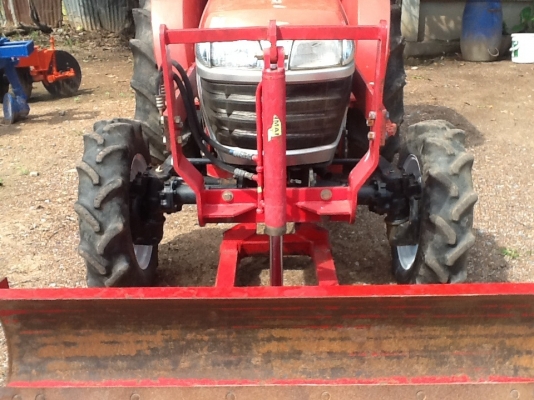 ยันร์ม่า EF453T 4 WD 2 เพลา พร้อมใบมีดหน้า สภาพดีๆทำงาน 654 ชั่วโมง