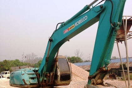 ขาย..รถแบคโฮ KOBELCO SK200 M5 ระบบไฟฟ้าครบ มีแอร์เย็นฉ่ำ ช่วงล่าง 90\% เอวแน่น รถสวยมีทะเบียน.