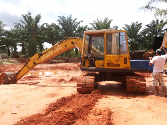 ขายแบคโฮ Pc 100-3