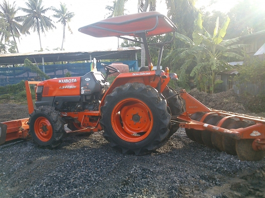 3408  DI สวย สีเดิมๆรถไร่ไม่ลงนํ้า  พร้อมผาน 6*22 ตราช้าง ครับ