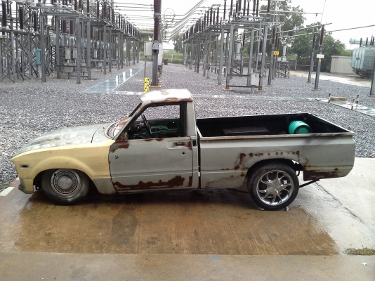 ขายrn30 ช่วงล่างระบบถุงลม 2 ปั๊ม ทะเบียนขาด ปะผุมาแล้ว เหลือทำสี