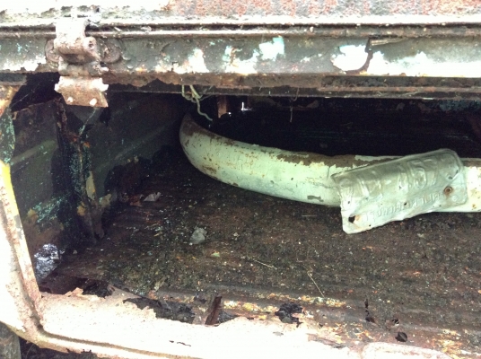 ซื้อ1แถม1....กะบะแตงโม-ตู้หน้าv-(แตงโมของครบแห้งๆแต่ผุมีทะเบียนแต่ต้องตามเองครับ)....หน้าvเป็นกะดองครับ