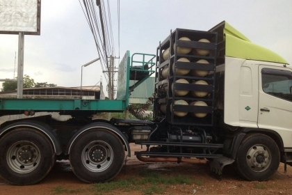 ขายครับหัวลาก Hino series 500 260 แรง NGV แท้ + หางสามมิตร 3 เพลา โทร 088-4501277 ขายครับหัวลาก Hino series 500 260 แรง NGV แท้ + หางสามมิตร 3 เพลา โทร 088-4501277