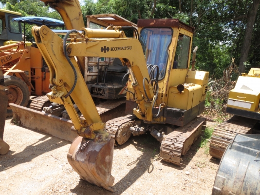 รถแบคโฮ Komatsu PC02-1