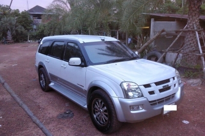 ขาย Isuzu MU 7 เครื่อง 3000 เกียร์ Auto ไม่ 4x4 โทร 088-4501277