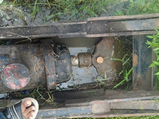 กระบอกดัมสิบล้อหัวยาว