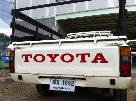 ขาย toyota LN30