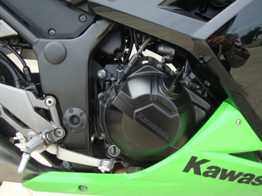 ขาย Ninja 250 ปี 2013 (สีเขียว นินจา) วิ่ง 6,200 กม 139,000.- ขาย Ninja 250 ปี 2013 (สีเขียว นินจา) วิ่ง 6,200 กม 139,000.-