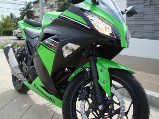 ขาย Ninja 250 ปี 2013 (สีเขียว นินจา) วิ่ง 6,200 กม 139,000.- ขาย Ninja 250 ปี 2013 (สีเขียว นินจา) วิ่ง 6,200 กม 139,000.-