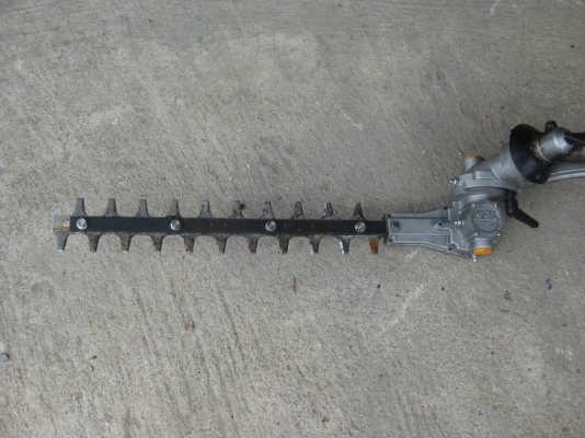 เครื่องตัดแต่งกิ่งไม้