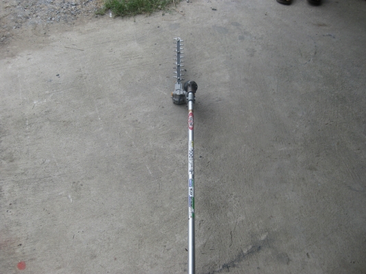 เครื่องตัดแต่งกิ่งไม้