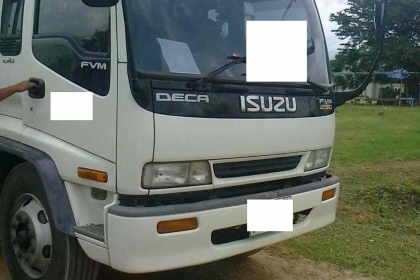 10ล้อเพลาเดียวรถล่อง ISUZU FVM230ปี51 กระบะหุ้มเลสสวยมา